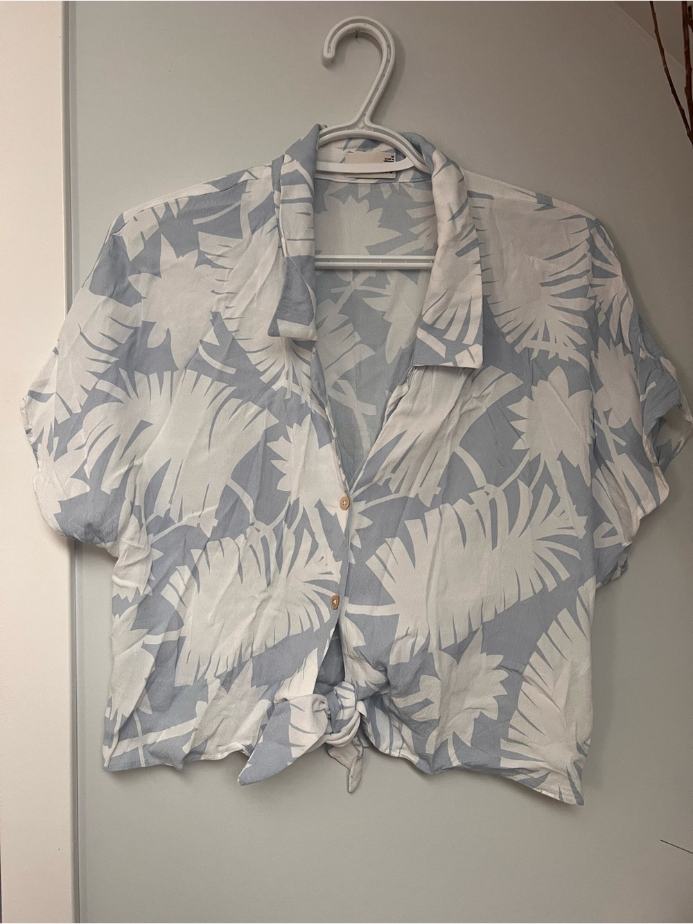 💕BOGO💕 Wilfred Light Blue and White Tropical Tie-Front Button Shirt
